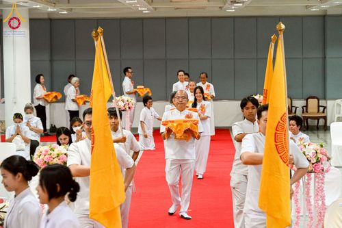 ภาพ No.229013:วันอาทิตย์ที่ 15 มิถุนายน พ.ศ. 2568 พิธีทอดผ้าป่าทุนพัฒนาพระมหาเปรียญ และทุนเผยแผ่พระพุทธศาสนาไปทั่วโลก ณ ห้องสัมมนา SPD สภาธรรมกายสากล วัดพระธรรมกาย