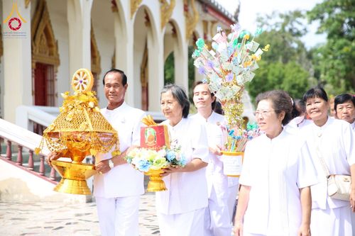 ภาพ No.183671:พิธีทอดกฐิน ณ วัดท่าเสา จ.นครปฐม ในโครงการทอดกฐินสามัคคีทั่วไทย 30,000 วัด บูชาธรรม 80 ปี หลวงพ่อธัมมชโย โดยคณะศิษยานุศิษย์วัดพระธรรมกาย วันที่ 9 พฤศจิกายน  พ.ศ. 2567