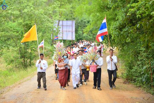 ภาพ No.94020:พิธีทอดกฐินสามัคคี เพื่อสร้างอาคารปฏิบัติธรรม พระมงคลเทพมุนี (สด จนฺทสโร) ณ ธุดงคสถานเขาย้อย ต.สระพัง อ. เขาย้อย จ.เพชรบุรี วันอาทิตย์ที่ 12 พฤศจิกายน พ.ศ. 2566