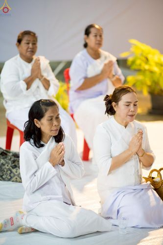 ภาพ No.242909:วันที่ 31 สิงหาคม พ.ศ. 2568 พิธีตัดปอยผมและปลงผม โครงการอุปสมบทหมู่บูชาธรรม ครบรอบ 108 ปี วันครูผู้ค้นพบวิชชาธรรมกาย ณ วัดพระธรรมกาย