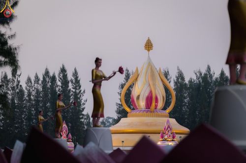 ภาพ No.135230:พิธีขอขมารับผ้าไตร, พิธีบรรพชา ในโครงการบรรพชาสามเณร ฟื้นฟูพระพุทธศาสนาทั่วไทย ณ ศูนย์อบรมเยาวชนกาญจนบุรี วันที่ 6 เมษายน พ.ศ. 2567