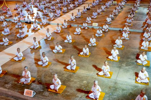 ภาพ No.214441:วันที่ 2 เมษายน พ.ศ.2568 นาคธรรมทายาท โครงการบรรพชาสามเณร ฟื้นฟูพระพุทธศาสนาทั่วไทย ปฎิบัติธรรม ณ วิหารคด 22 วัดพระธรรมกาย