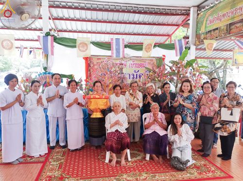 ภาพ No.168798:พิธีทอดกฐิน ณ วัดจันทรังษี จ.ปราจีนบุรี ในโครงการกฐินสามัคคีทั่วไทย 30,000 วัด บูชาธรรม 80 ปี หลวงพ่อธัมมชโย โดยคณะศิษยานุศิษย์วัดพระธรรมกาย วันที่ 20 ตุลาคม พ.ศ. 2567