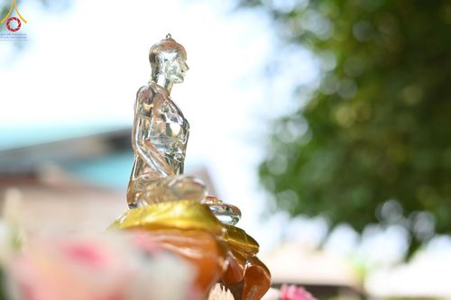 ภาพ No.62809:พิธีตักบาตรฉลองสามเณรใหม่ ในโครงการบรรพชาสามเณร ฟื้นฟูพระพุทธศาสนาทั่วไทย ณ ศูนย์ปฏิบัติธรรมพนมสารคาม(เพชรตะวัน) จ.ฉะเชิงเทรา วันที่ 12 เมษายน พ.ศ. 2567