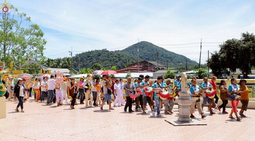 ภาพ No.253252:วันที่ 12 ตุลาคม พ.ศ. 2568 พิธีทอดกฐินสามัคคีทั่วไทย 30,000 วัด โดยคณะศิษยานุศิษย์ บูชาธรรม 81 ปี หลวงพ่อธัมมชโย ณ วัดชลธีพฤกษาราม ต.ปากตะโก อ.ทุ่งตะโก จ.ชุมพร