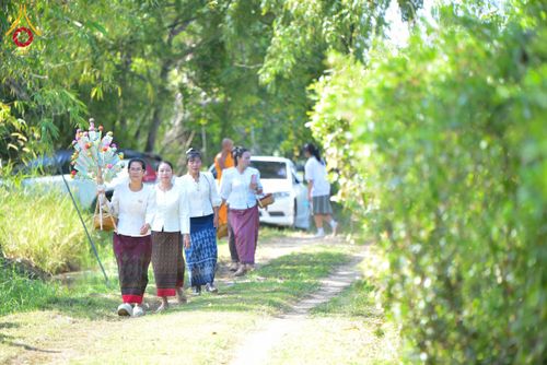 ภาพ No.174853:พิธีทอดกฐิน ศูนย์ปฏิบัติธรรมท่าม่วง ต.ทุ่งทอง อ.ท่าม่วง จ.กาญจนบุรี ในโครงการกฐินสามัคคีทั่วไทย 30,000 วัด บูชาธรรม 80 ปี หลวงพ่อธัมมชโย โดยคณะศิษยานุศิษย์วัดพระธรรมกาย วันที่ 9 พฤศจิกายน พ.ศ. 2567