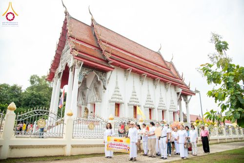 ภาพ No.175216:พิธีทอดกฐิน วัดห้วยหลวง จ.เพชรบุรี ในโครงการกฐินสามัคคีทั่วไทย 30,000 วัด บูชาธรรม 80 ปี หลวงพ่อธัมมชโย โดยคณะศิษยานุศิษย์วัดพระธรรมกาย วันที่ 15 พฤศจิกายน พ.ศ. 2567