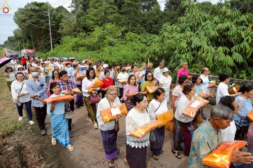 ภาพ No.265470:วันที่ 24 ตุลาคม พ.ศ. 2568 พิธีทอดกฐินสามัคคีทั่วไทย ณ วัดศานติไมตรี ต.ขุนทะเล  อ.เมือง จ.สุราษฎร์ธานี โดยคณะศิษยานุศิษย์ บูชาธรรม 81 ปี หลวงพ่อธัมมชโย