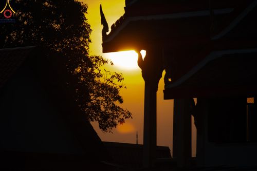 ภาพ No.115992:พิธีตักบาตรพระธรรมยาตรา ณ อนุสรณ์สถานลำดับที่ 4 สถานที่เกิดด้วยกายธรรม วัดโบสถ์(บน) จ.นนทบุรี วันที่ 21 มกราคม พ.ศ. 2567