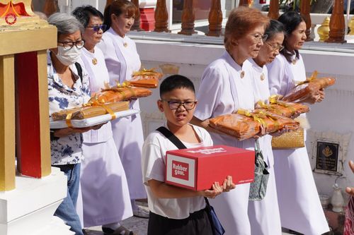 ภาพ No.171858:พิธีทอดกฐิน ณ วัดน้อยนางหงษ์ แขวงบางยี่ขัน เขตบางพลัด กรุงเทพฯ ในโครงการกฐินสามัคคีทั่วไทย 30,000 วัด บูชาธรรม 80 ปี หลวงพ่อธัมมชโย โดยคณะศิษยานุศิษย์วัดพระธรรมกาย วันที่ 26 ตุลาคม พ.ศ. 2567