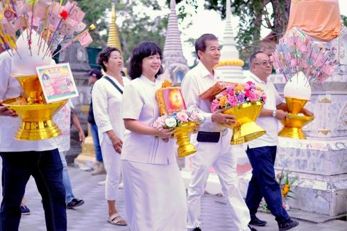 ภาพ No.261125:วันที่ 11 ตุลาคม พ.ศ. 2568 พิธีทอดกฐินสามัคคีทั่วไทย 30,000 วัด โดยคณะศิษยานุศิษย์ บูชาธรรม 81 ปี หลวงพ่อธัมมชโย ณ วัดชมพูพน อ.เมือง จ.เพชรบุรี