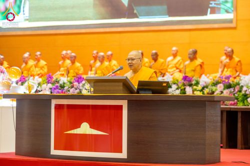 ภาพ No.209491:วันอาทิตย์ที่ 2 มีนาคม พ.ศ. 2568 พิธีบูชาข้าวพระ ณ สภาธรรมกายสากล วัดพระธรรมกาย