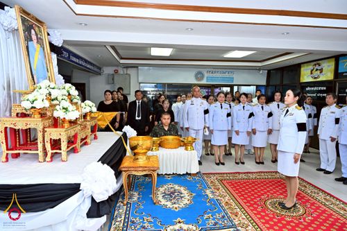 ภาพ No.260843:อำเภอคลองหลวง จัดพิธีสรงน้ำพระบรมศพ สมเด็จพระนางเจ้าสิริกิติ์ พระบรมราชินีนาถ พระบรมราชชนนีพันปีหลวง  ด้วยสำนึกในพระมหากรุณาธิคุณตราบนิจนิรันดร์ วันที่ 26 ตุลาคม พ.ศ. 2568 เวลา 09.30 น. ณ ที่ว่าการอำเภอคลองหลวง จังหวัดปทุมธานี