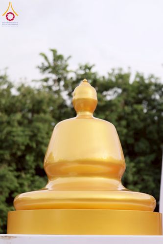 ภาพ No.261837:วันที่ 14 ตุลาคม พ.ศ. 2568 พิธีกลั่นแผ่นดิน โปรยทรายตอกเสาเข็มมหามงคลต้นแรก  สร้างองค์พระเจดีย์และจุดประทีปถวายเป็นพุทธบูชา ณ ศูนย์ปฏิบัติธรรมชัยนาท ต.ธรรมามูล อ.ชัยนาท จ.ชัยนาท