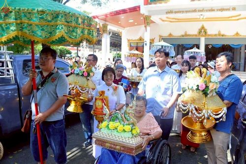 ภาพ No.278010:วันที่ 19 ตุลาคม พ.ศ. 2568 พิธีทอดกฐินสามัคคีทั่วไทย ณ วัดลุ่มคงคาราม อ.บางกรวย จ.นนทบุรี โดยคณะศิษยานุศิษย์ บูชาธรรม 81 ปี หลวงพ่อธัมมชโย