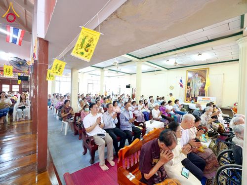 ภาพ No.179039:พิธีทอดกฐิน ณ วัดสามัคคีสุทธาวาส แขวงบางอ้อ เขตบางพลัด กรุงเทพฯ ในโครงการกฐินสามัคคีทั่วไทย 30,000 วัด บูชาธรรม 80 ปี หลวงพ่อธัมมชโย โดยคณะศิษยานุศิษย์วัดพระธรรมกาย วันที่ 2 พฤศจิกายน พ.ศ. 2567