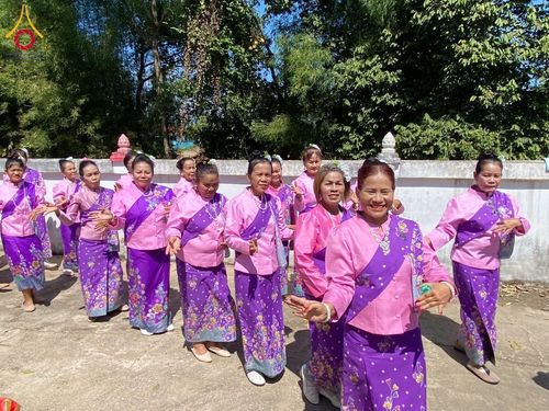 ภาพ No.182843:พิธีทอดกฐิน ณ วัดศรีสวัสดิ์ อ.กบินทร์บุรี จ.ปราจีนบุรี ในโครงการทอดกฐินสามัคคีทั่วไทย 30,000 วัด บูชาธรรม 80 ปี หลวงพ่อธัมมชโย โดยคณะศิษยานุศิษย์วัดพระธรรมกาย วันที่ 25 ตุลาคม พ.ศ. 2567