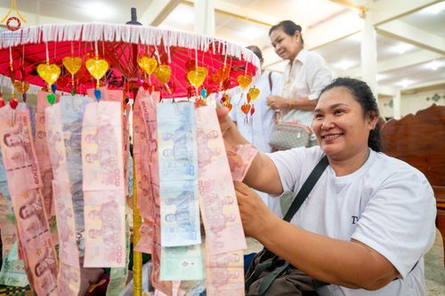 ภาพ No.93058:พิธีทอดกฐินสามัคคีทั่วไทย 5,000 วัด ณ วัดหนองกระดี่ จ.สุพรรณบุรี วันที่ 11 พฤศจิกายน พ.ศ. 2566