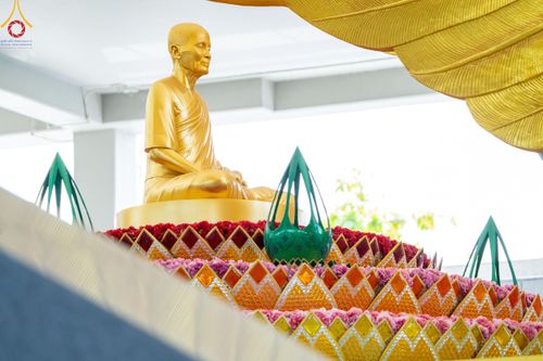 ภาพ No.115495:พิธีเจริญพระพุทธมนต์ และถวายภัตตาหาร ในวาระครบ 115 ปี วันคล้ายวันเกิด คุณยายอาจารย์ มหารัตนอุบาสิกาจันทน์ ขนนกยูง (ผู้ให้กำเนิดวัดพระธรรมกาย) วันศุกร์ที่ 19 มกราคม พ.ศ. 2567 ณ หอฉันคุณยายอาจารย์ วัดพระธรรมกาย