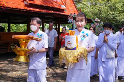 ภาพ No.97047:พิธีทอดกฐินสามัคคีทั่วไทย 5,000 วัด ณ วัดโบสถ์ จ.สมุทรสงคราม วันที่ 19 พฤศจิกายน พ.ศ. 2566