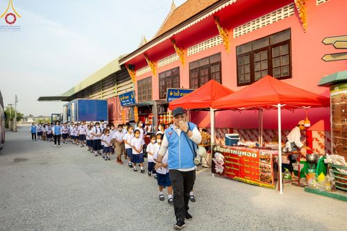 ภาพ No.203467:พิธีทอดผ้าป่าทำนุบำรุงศาสนสถาน ณ วัดตะเคียน ตำบลบางคูเวียง อำเภอบางกรวย จังหวัดนนทบุรี ในโครงการธรรมยาตรา กตัญญูบูชา มหาปูชนียาจารย์ พระมงคลเทพมุนี(สด จนฺทสโร) พระผู้ปราบมาร อนุสรณ์สถาน 7 แห่ง ปีที่ 13 วันที่ 29 มกราคม พ.ศ. 2568