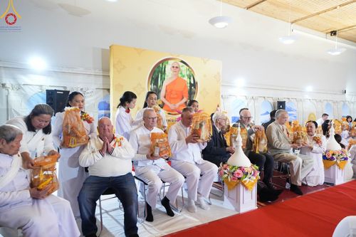 ภาพ No.94393:พิธีทอดกฐินวัดพระธรรมกายนอร์เวย์ วันอาทิตย์ที่ 12 พฤศจิกายน พ.ศ. 2566