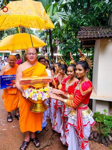 ภาพ No.97954:กฐินศรีลังกา วัดฮูนูเกตะ อลาคา รามายา มาตาเล วันที่ 20 พฤศจิกายน พ.ศ. 2566
