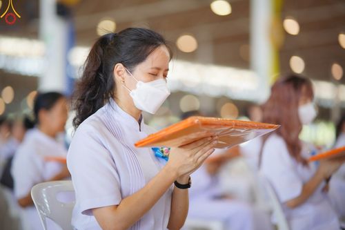 ภาพ No.99741:พิธีทอดผ้าป่า ต้นสมบัติจักรพรรดิ ในวันอาทิตย์ที่ 3 ธันวาคม พ.ศ. 2566 ณ สภาธรรมกายสากล วัดพระธรรมกาย จ.ปทุมธานี