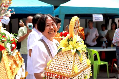 ภาพ No.254963:วันที่ 12 ตุลาคม พ.ศ. 2568 พิธีทอดกฐินสามัคคีทั่วไทย 30,000 วัด โดยคณะศิษยานุศิษย์ บูชาธรรม 81 ปี หลวงพ่อธัมมชโย ณ วัดสุทธาวาส กรุงเทพมหานคร