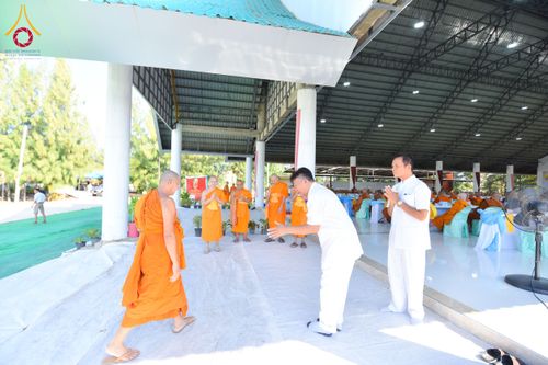 ภาพ No.175528:พิธีถวายมหาสังฆทาน 348 วัด ฉลองครบรอบ 8 ปี ธุดงค์สถานอำนาจเจริญ บูชาธรรม 80 ปี หลวงพ่อธัมมชโย วันที่ 17 พฤศจิกายน พ.ศ. 2567