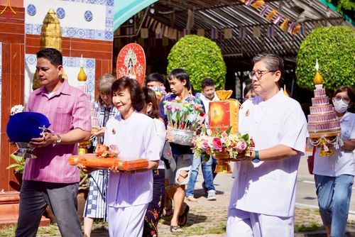 ภาพ No.259990:วันที่ 19 ตุลาคม พ.ศ. 2568 พิธีทอดกฐินสามัคคีทั่วไทย 30,000 วัด โดยคณะศิษยานุศิษย์ บูชาธรรม 81 ปี หลวงพ่อธัมมชโย ณ วัดฉิมทายกาวาส กรุงเทพมหานคร