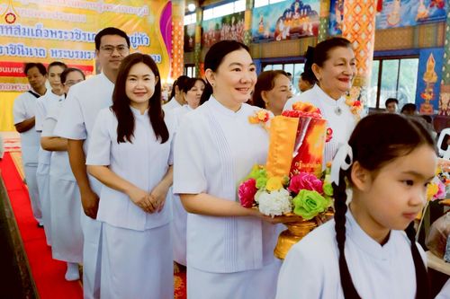 ภาพ No.254703:วันที่ 12 ตุลาคม พ.ศ. 2568 พิธีทอดกฐินสามัคคีทั่วไทย 30,000 วัด โดยคณะศิษยานุศิษย์ บูชาธรรม 81 ปี หลวงพ่อธัมมชโย ณ วัดครุนอก อ.พระประแดง จ.สมุทรปราการ