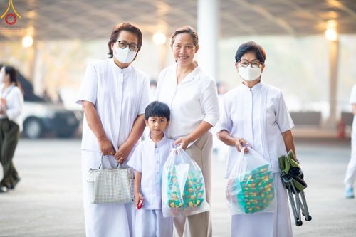 ภาพ No.205807:พิธีตักบาตร และ พิธีบูชาข้าวพระ ในวันอาทิตย์ต้นเดือน 2 กุมภาพันธ์ พ.ศ. 2568 ณ สภาธรรมกายสากล วัดพระธรรมกาย