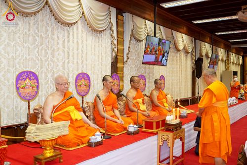 ภาพ No.270741:วันที่ 18 พฤศจิกายน พ.ศ. 2568 วัดพระธรรมกาย เป็นเจ้าภาพบำเพ็ญกุศล  คุณยายอาจารย์ ดร.ตรีธา เนียมขำ  อดีตนายกสมาคมศิษย์หลวงพ่อวัดปากน้ำ ณ ศาลาสตมานุสรณ์ (ศาลาเรือนไทย) วัดปากน้ำ  พระอารามหลวง เขตภาษีเจริญ กรุงเทพมหานคร