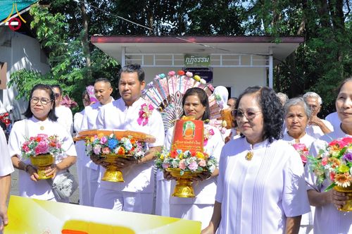 ภาพ No.181892:พิธีทอดกฐิน ณ สำนักสงฆ์ก.ม.8 พลูตาหลวง ต.พลูตาหลวง อ.สัตหีบ จ.ชลบุรี  ในโครงการทอดกฐินสามัคคีทั่วไทย 30,000 วัด บูชาธรรม 80 ปี หลวงพ่อธัมมชโย โดยคณะศิษยานุศิษย์วัดพระธรรมกาย วันที่ 2 พฤศจิกายน พ.ศ. 2567