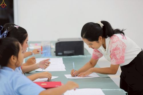 ภาพ No.238450:วันที่ 15-17 สิงหาคม พ.ศ. 2568 V-Star Challenge 2025 ออกจาก Comfort Zone สู่โลกใบใหม่ของใจเรา ระดับชั้นมัธยมศึกษาปีที่ 1-6 ณ ธุดงคสถานชุมพร