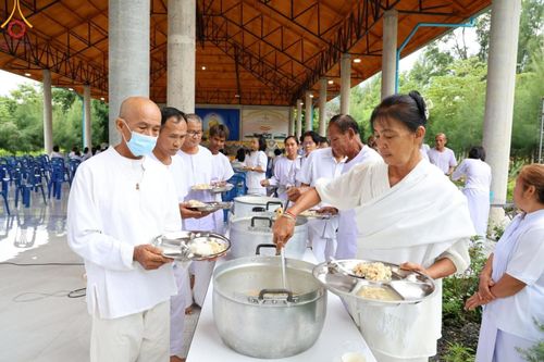 ภาพ No.153841:โครงการอบรมอุบาสก อุบาสิกาแก้ว รุ่นที่ 1 ผู้แทนทอดกฐินสามัคคี 30,000 วัดทั่วไทย ระหว่างวันที่ 6-8 กันยายน พ.ศ. 2567 ณ ศูนย์ปฏิบัติธรรมหนองบัวลำภู