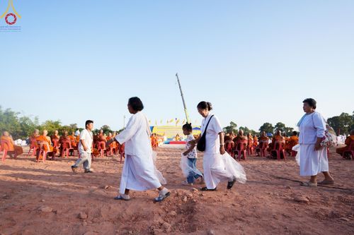 ภาพ No.174472:พิธีประดิษฐานดวงแก้วบรมเศรษฐี นาคีพ่นสมบัติใหญ่ ลานเอนกประสงค์พญานาค 4 ตระกูล วันที่ 15 พฤศจิกายน พ.ศ. 2567 ณ พุทธอุทยานนานาชาติ จ.หนองคาย