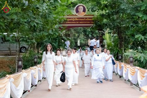ภาพ No.171731:พิธีทอดกฐิน ศูนย์ปฏิบัติธรรมแก้วเมืองเลย วันที่ 27 ตุลาคม พ.ศ. 2567