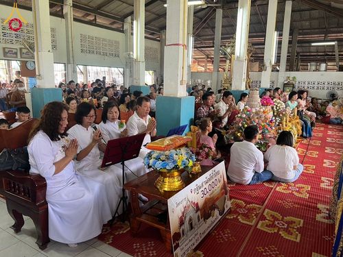 ภาพ No.181679:พิธีทอดกฐิน ณ วัดหนองเกษร จ.ราชบุรี ในโครงการทอดกฐินสามัคคีทั่วไทย 30,000 วัด บูชาธรรม 80 ปี หลวงพ่อธัมมชโย โดยคณะศิษยานุศิษย์วัดพระธรรมกาย วันที่ 2 พฤศจิกายน พ.ศ. 2567