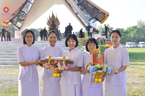 ภาพ No.176798:พิธีทอดกฐิน ณ วัดคลองตัน ต.วังน้ำเขียว อ.กำแพงแสน จ.นครปฐม ในโครงการทอดกฐินสามัคคีทั่วไทย 30,000 วัด บูชาธรรม 80 ปี หลวงพ่อธัมมชโย โดยคณะศิษยานุศิษย์วัดพระธรรมกาย วันที่ 12 พฤศจิกายน พ.ศ. 2567