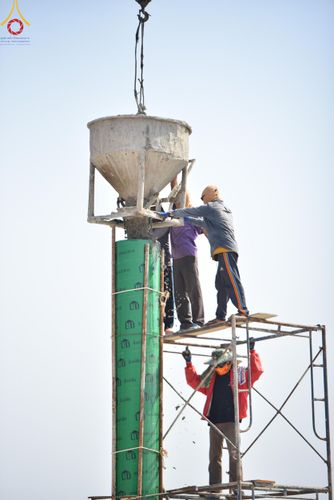 ภาพ No.121078:พิธีทอดผ้าป่า โครงสร้างหลังคา เสาคู่ค้ำฟ้ามหามงคล เพื่อสถาปนาอาคาร 80 ปี หลวงพ่อธัมมชโย ณ ศูนย์ปฏิบัติธรรมวิหารแดง ต.เจริญธรรม อ.วิหารแดง จ.สระบุรี วันที่ 27 มกราคม พ.ศ. 2567