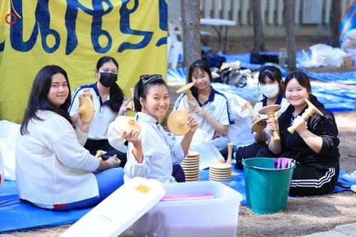 ภาพ No.106912:V.3 ตั้งใจ การเตรียมงาน เก็บงาน การรับบุญของเจ้าหน้าที่หน่วยงานต่างๆ เพื่อโครงการธรรมยาตรา กตัญญูบูชามหาปูชนียาจารย์ พระมงคลเทพมุนี (สด จนฺทสโร) พระผู้ปราบมาร อนุสรณ์สถาน 7 แห่ง ปีที่ 12 ระหว่างวันที่ 2 - 31 มกราคม พ.ศ. 2567