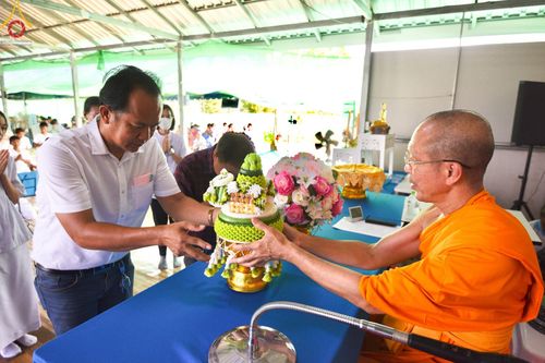 ภาพ No.133166:พิธีตัดปอยผม ธรรมทายาท โครงการสามเณรฟื้นฟูพระพุทธศาสนาทั่วไทย ณ ศูนย์ปฏิบัติธรรมวิหารแดง ตำบลเจริญธรรม อำเภอวิหารแดง จ.สระบุรี  วันที่ 31  มีนาคม พ.ศ. 2567