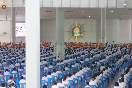 ภาพ No.91503:พิธีบุพเปตพลี ครั้งที่ 142 ร่วมอุทิศบุญแด่หมู่ญาติที่ล่วงลับไปแล้ว และสืบทอดอายุพระพุทธศาสนา วันอาทิตย์ที่ 29 ตุลาคม พ.ศ. 2566 (วันพระขึ้น 15 ค่ำ เดือน 11) ณ หอฉันคุณยายอาจารย์ฯ วัดพระธรรมกาย