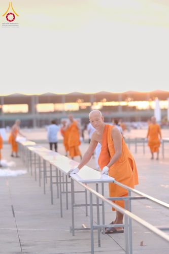 ภาพ No.217690:วันที่ 10-14 เมษายน พ.ศ. 2568 เจ้าหน้าที่อาสาสมัคร เตรียมงานวันคุ้มครองโลก ชุดที่ 2 วัดพระธรรมกาย จ.ปทุมธานี