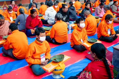 ภาพ No.129663:พิธีตัดปอยผมและแห่นาคธรรมทายาท ในโครงการบรรพชา 1,250 รูป ณ แดนประสูติ สวนลุมพินี ประเทศเนปาล วันที่ 2 มีนาคม พ.ศ. 2567