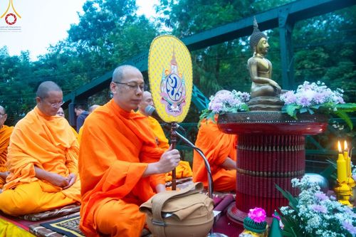 ภาพ No.101970:พิธีตักบาตรพระ 111 รูป ณ สะพานประวัติศาสตร์  อ.ปาย จ.แม่ฮ่องสอน วันอาทิตย์ที่ 10 ธันวาคม พ.ศ. 2566