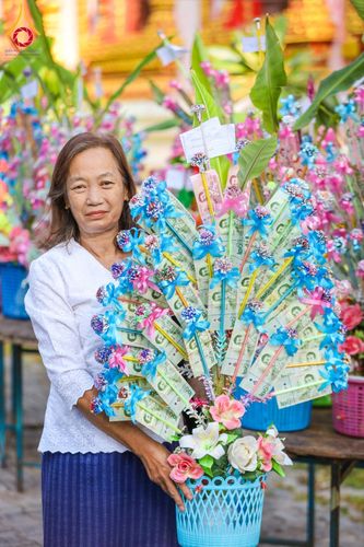 ภาพ No.171518:พิธีทอดกฐิน ณ วัดหนองอาบช้าง อ.จอมทอง จ.เชียงใหม่ ในโครงการกฐินสามัคคีทั่วไทย 30,000 วัด บูชาธรรม 80 ปี หลวงพ่อธัมมชโย โดยคณะศิษยานุศิษย์วัดพระธรรมกาย วันที่ 29 ตุลาคม พ.ศ. 2567