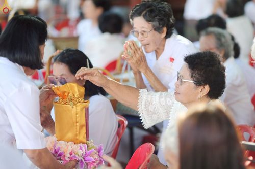 ภาพ No.269145:วันที่ 26 ตุลาคม พ.ศ. 2568 พิธีทอดกฐินสามัคคีทั่วไทย ณ วัดป่าตาลใต้ อ.ขุนตาล จ.เชียงราย โดยคณะศิษยานุศิษย์ บูชาธรรม 81 ปี หลวงพ่อธัมมชโย